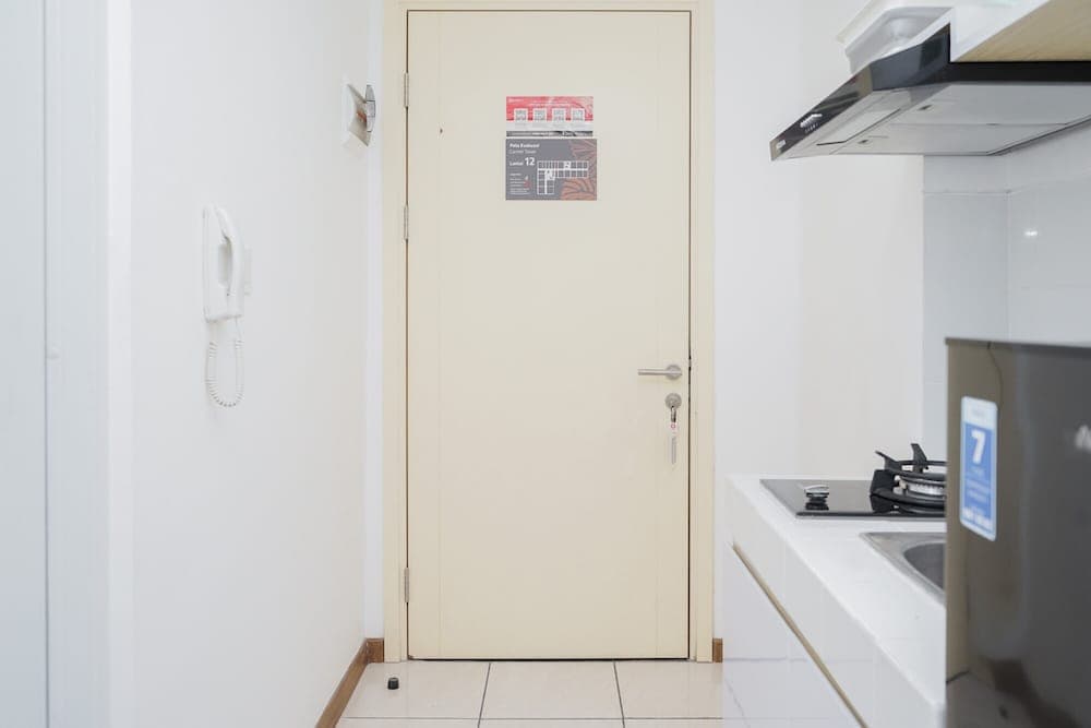 Comfort with Garden View Studio Apartment M-Town Residence