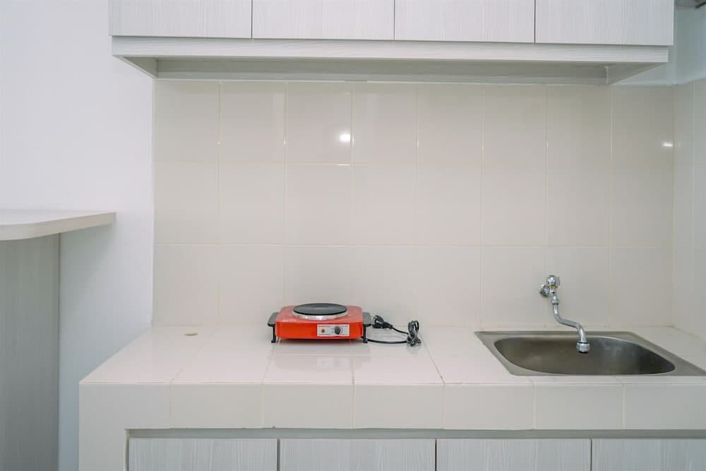 Cozy and Simply Studio Apartment at Urban Heights Residences