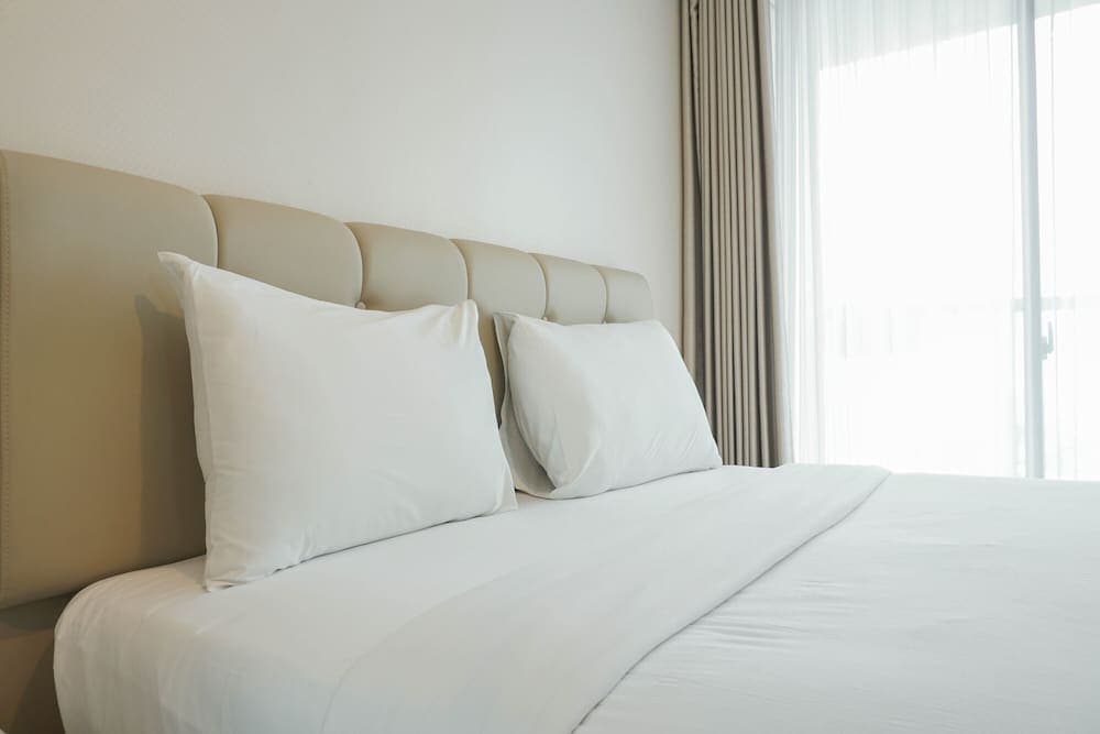 Luxury and Cozy Studio at Gold Coast Apartment