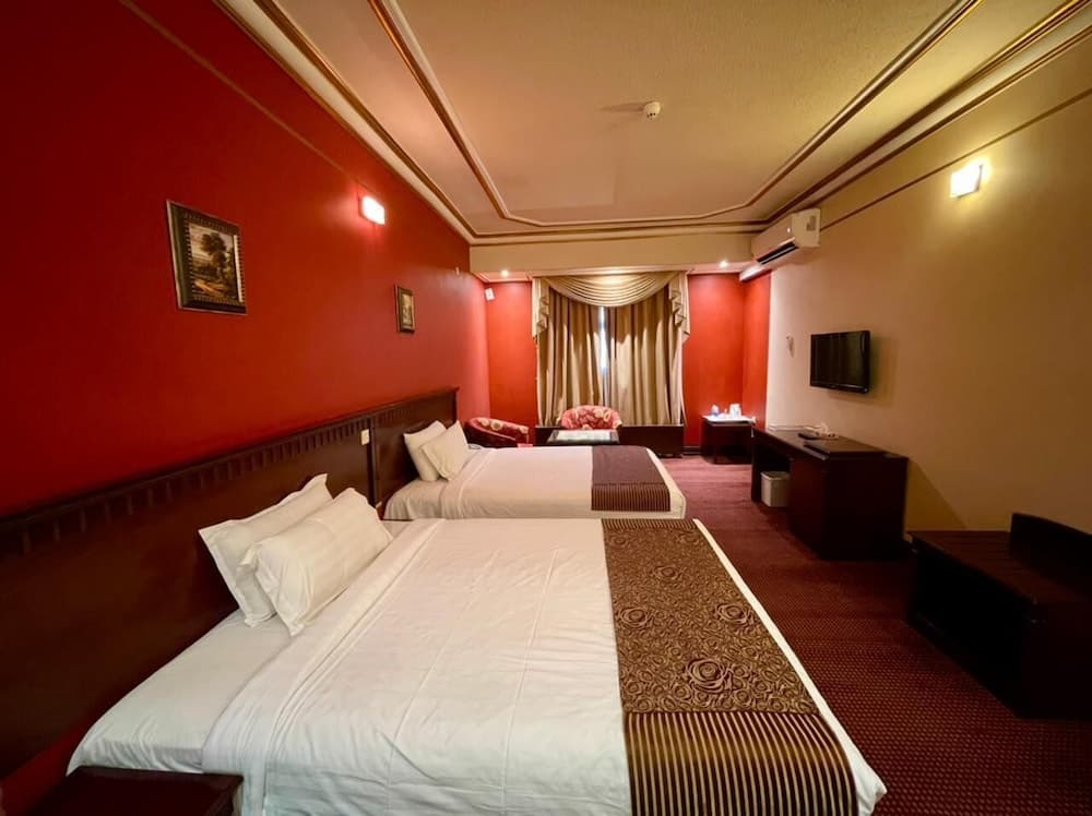 Al Mansour Grand Hotel فندق المنصور جراند