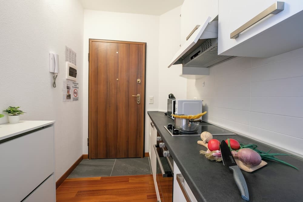 Moonlight - 150m From the Lake