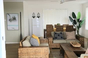 Beaches 1 - 1/7 Convent