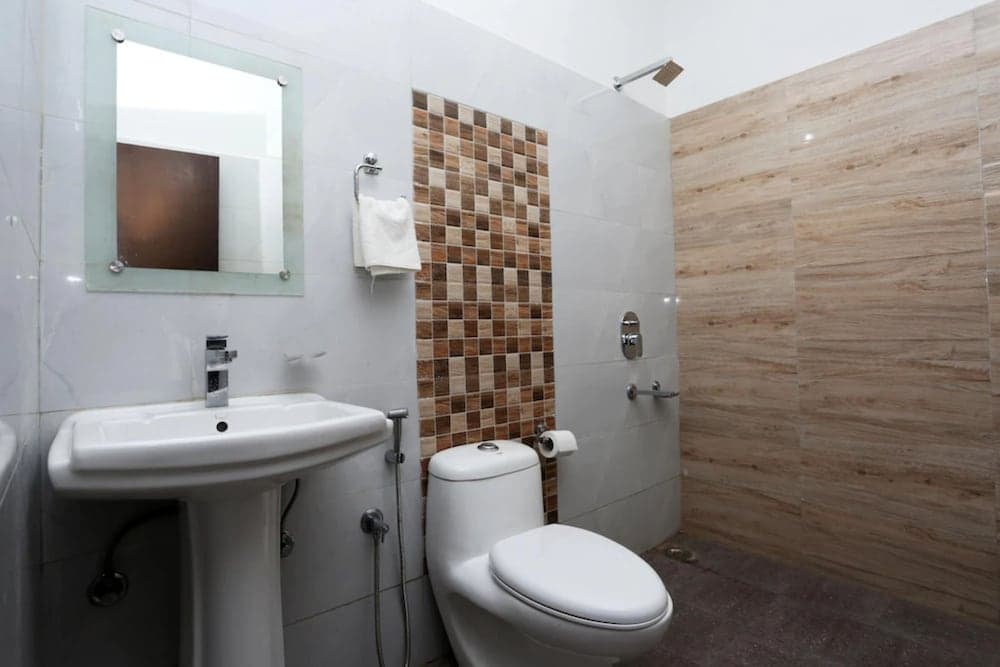 Goroomgo Sweet Sunset Resort Nainital