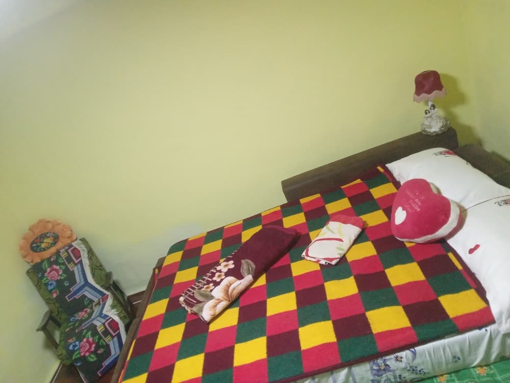 Room in Guest Room - Healthy Retreat Holiday in Mountain