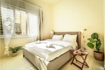 City Living Famous Rothschild Boulevard