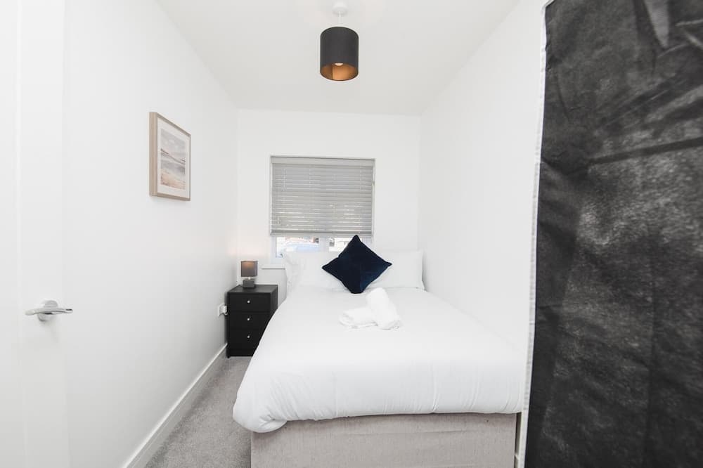 NEW 2BD Pontact Flat in the Heart of Didcot