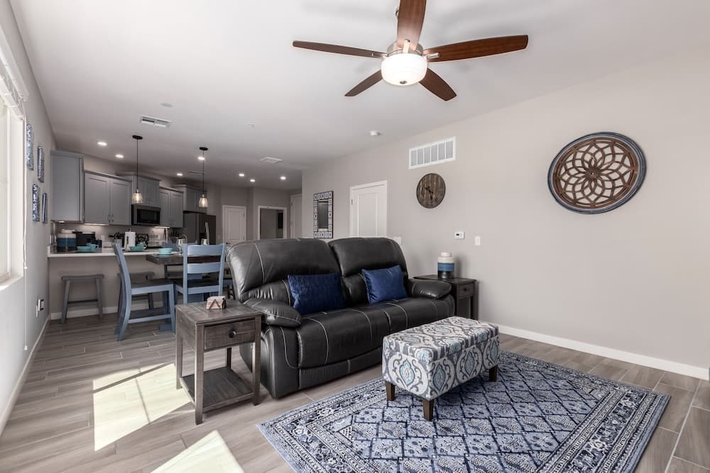 Resort Living Poolside at The Cays With Private Patio and Amenities Galore! by Redawning