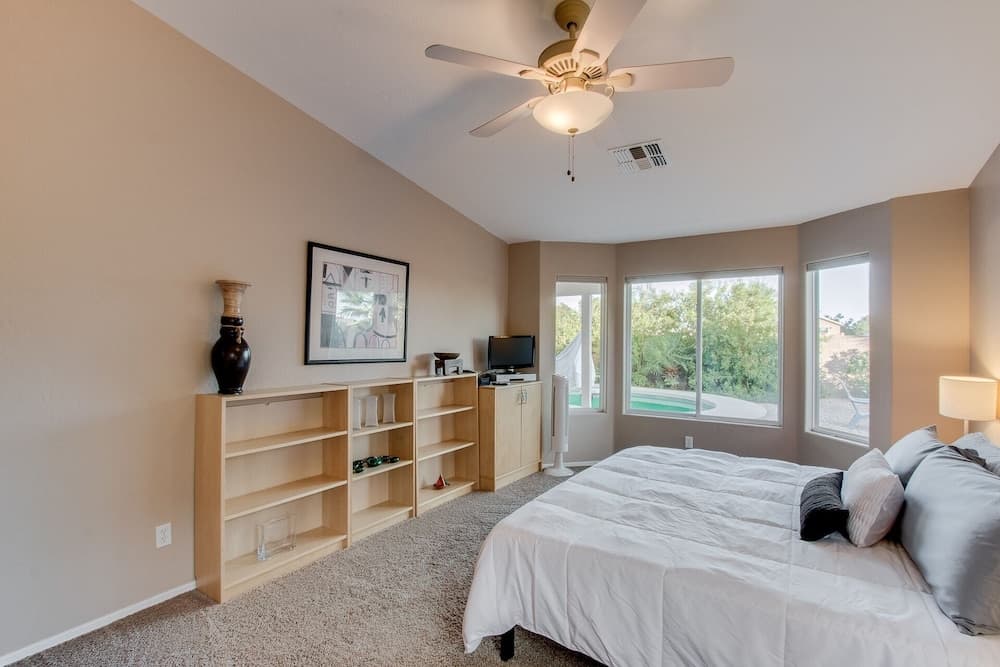 Private Heated Pool and Firepit Surprise Home! 30 Night Minimum! by Redawning