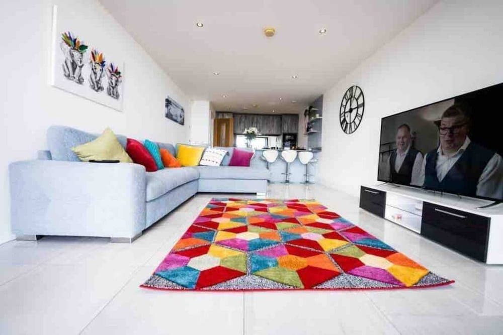 No2 Sandy Bay , Luxury Beachfront Apartment