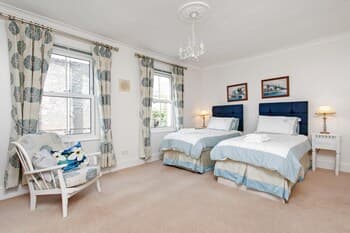 All the City has to Offer Just a Stone s Throw Away