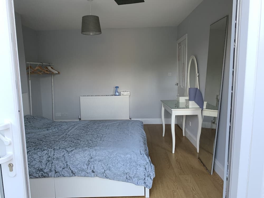 Immaculate 4 Bedroom House, Near Central London