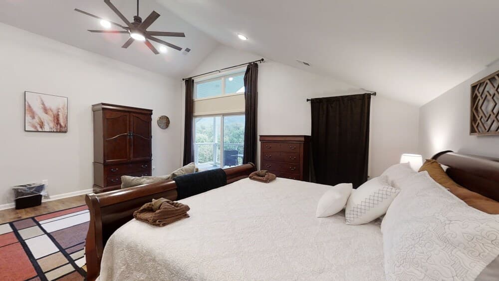 Covemont Meadows 6 Bedroom Home by Redawning