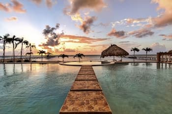 Hol Chan Reef Resort & Villas