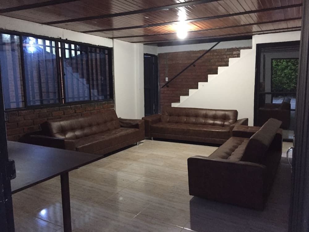 Inviting 14-bed Villa in Toro Valle del Cauca