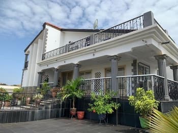 Striking 4-bed Gated House in Awoshie