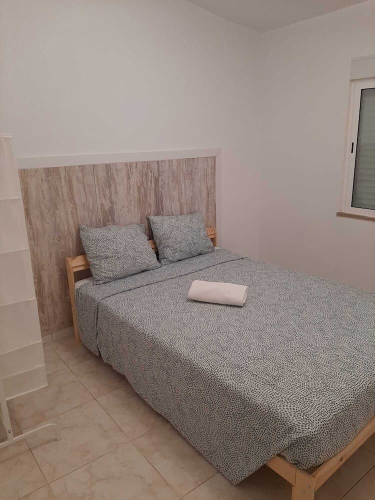 Lagoa 5 bed house- Red Ba Accomm UK