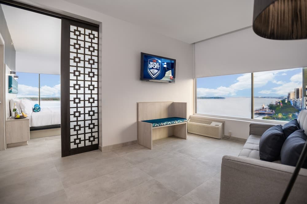 River Garden Hotel & Suites