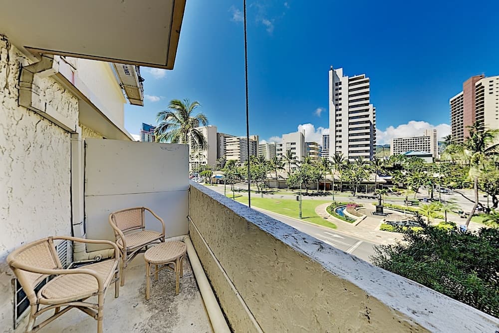 Luana 118 Condo by RedAwning