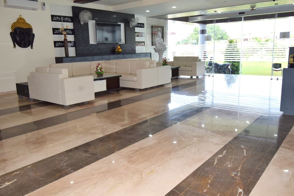 The Sky Imperial  Hotel Gopal Darshan