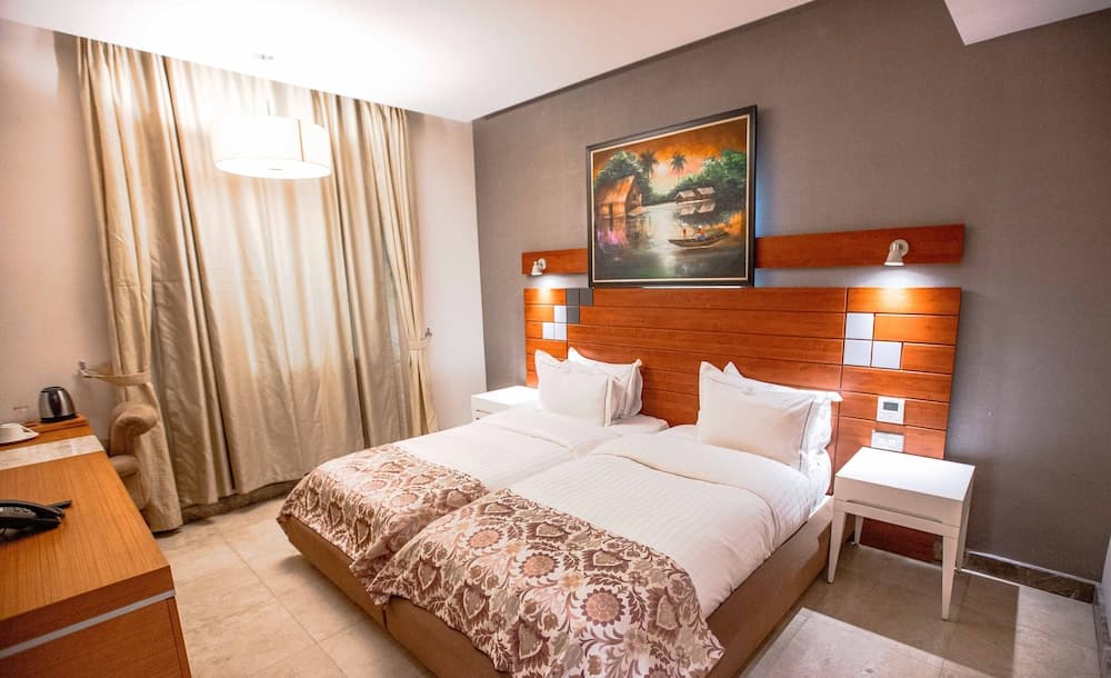 Charleson Luxury Hotel