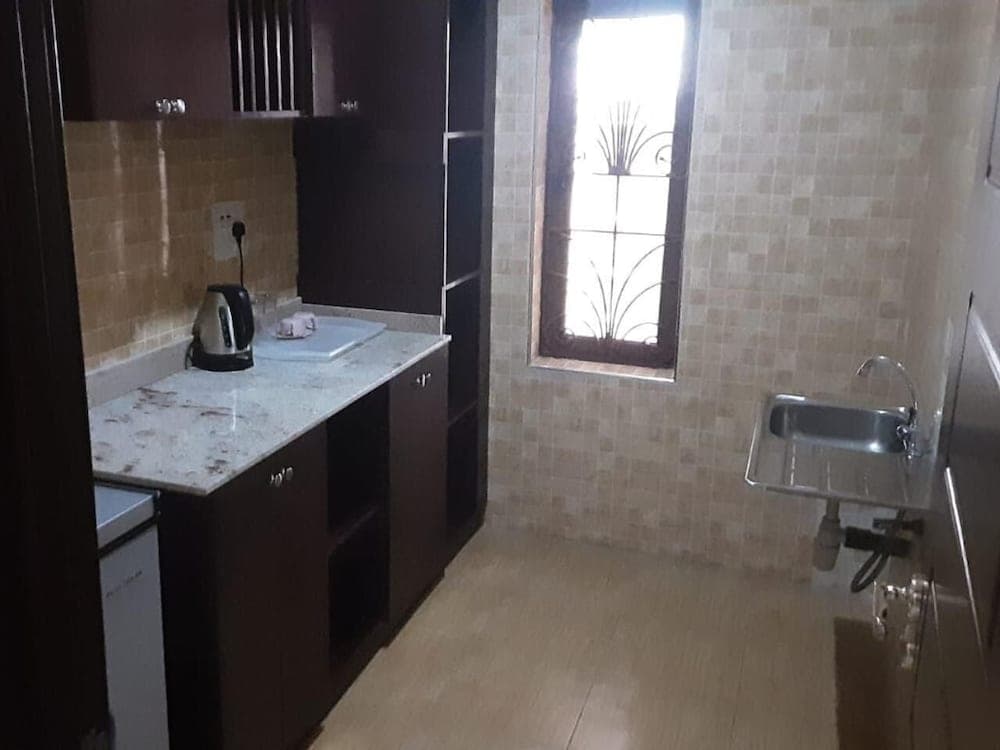 Royal City Dubai Hotel & Suites