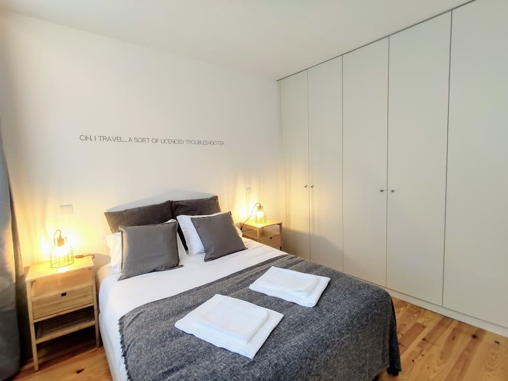 Bombarda Cinema Apartments