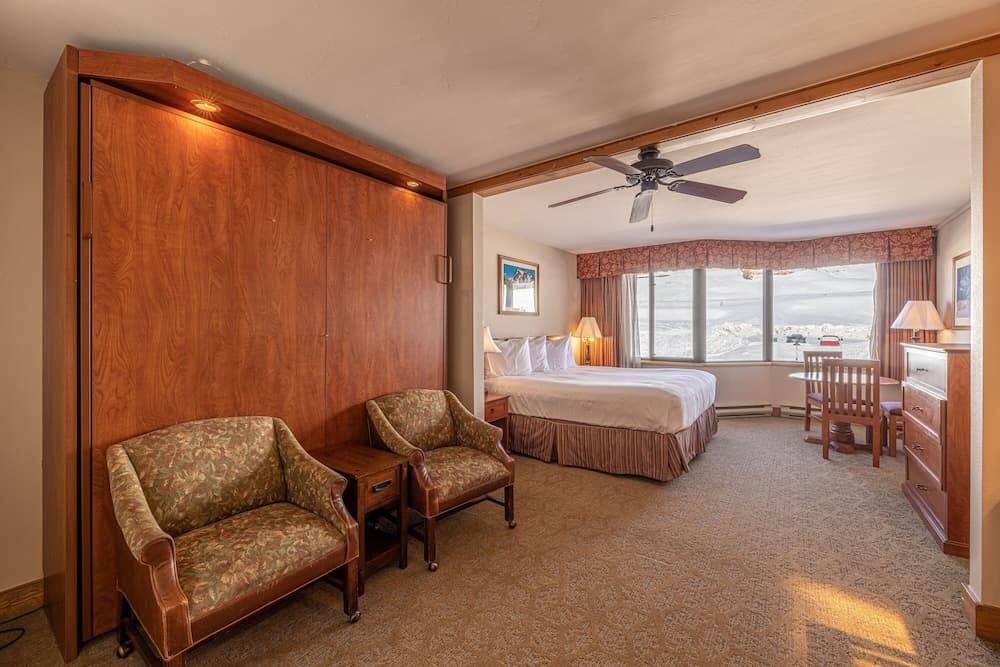 2 King Studio Unit In The Base Area Condo - No Cleaning Fee! by Redawning