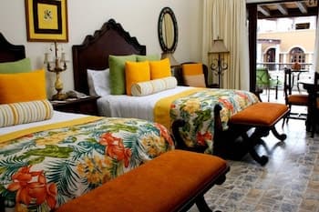 Paradise Family Suite Cabo San Lucas