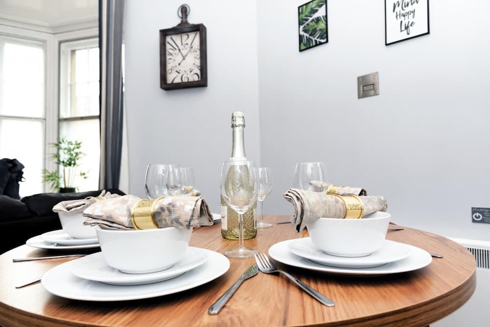 Wrexham Central Stay Apartment Six