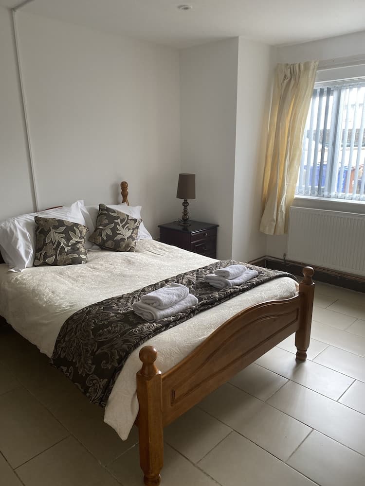 2 En-suite Bedrooms Flat in Kidlington ,oxford