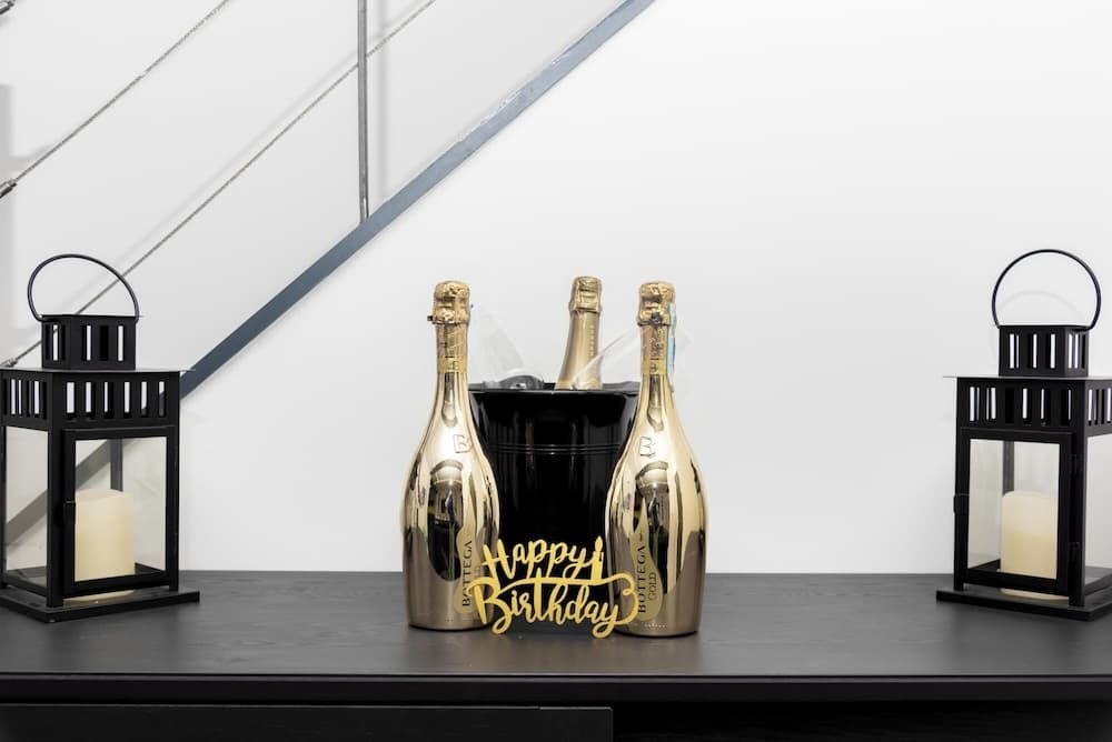 The Headingley House Leeds - Hot Tub - Sleeps Up To 12 - EV Charging