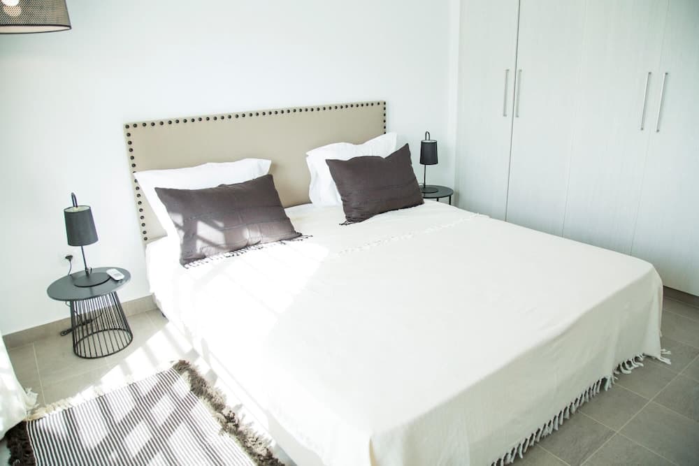 Bright apt w Breakfast 5mn From Carthage Sidibou