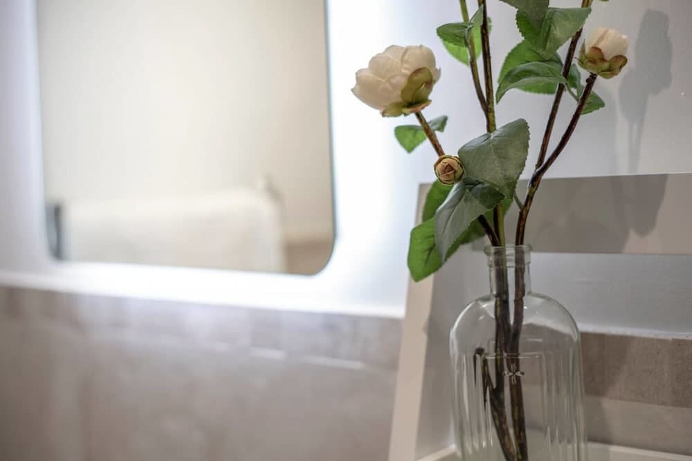 Charming 1BR - Town Centre-parking-stunning Views