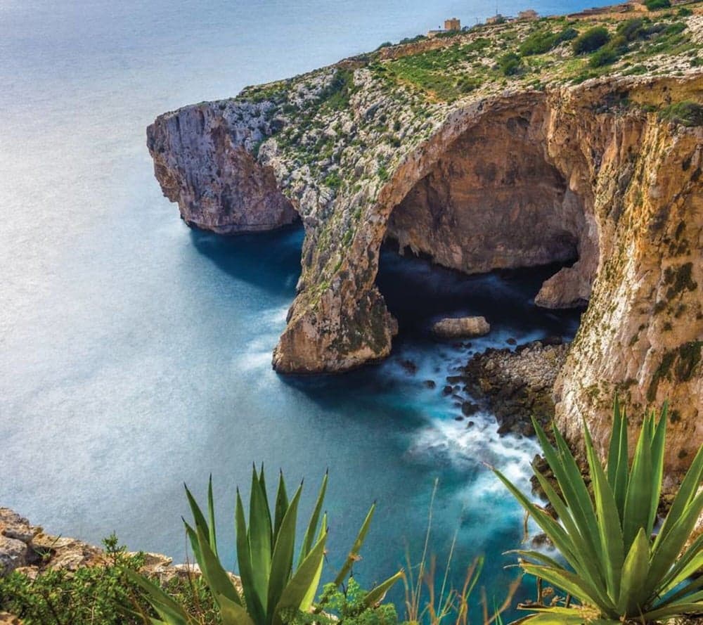 Seafront Luxury Apartment Incl Pool