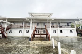 OYO Home 90329 Bridge House Homestay