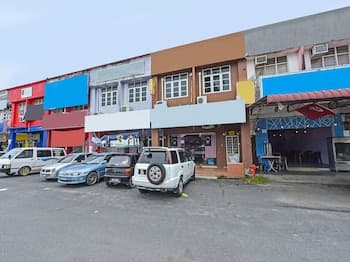 OYO HOME 90325 Au Homestay