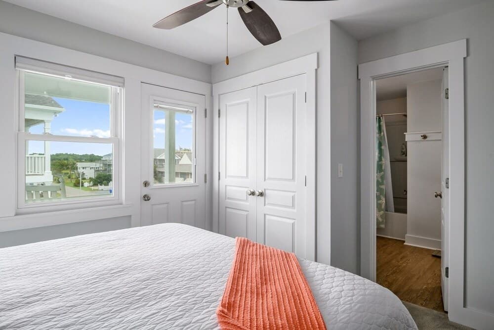 Bozeman Beach 4 Bedroom Home by Redawning