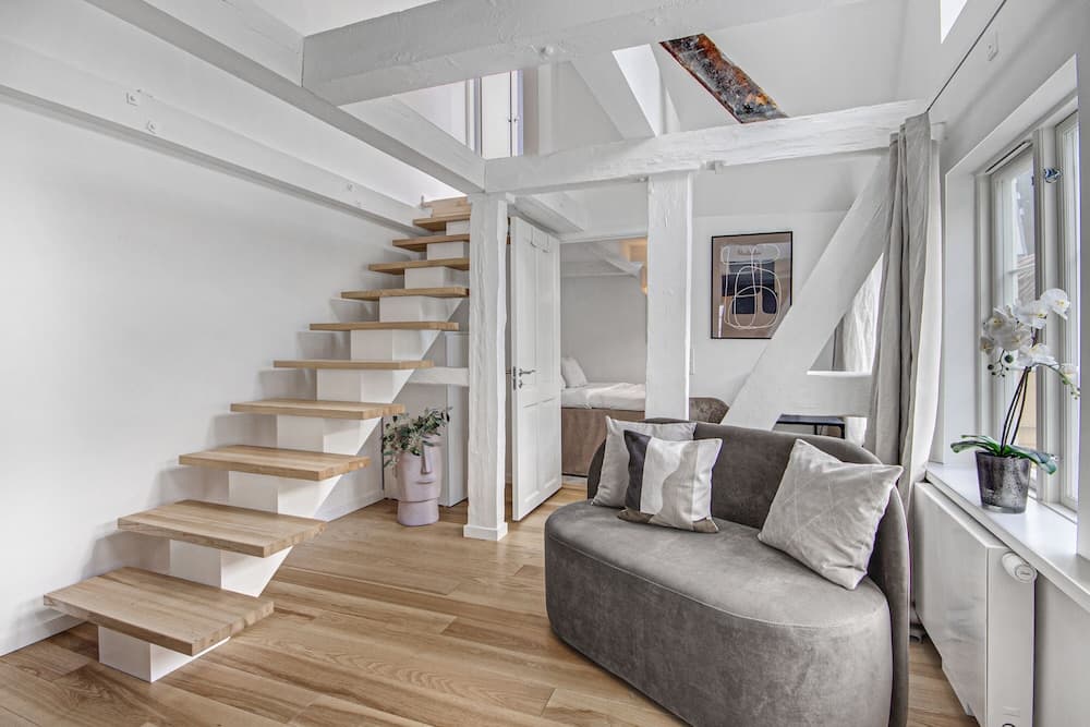 Sanders Regent - Smart 2-bdr Apt With Terrace