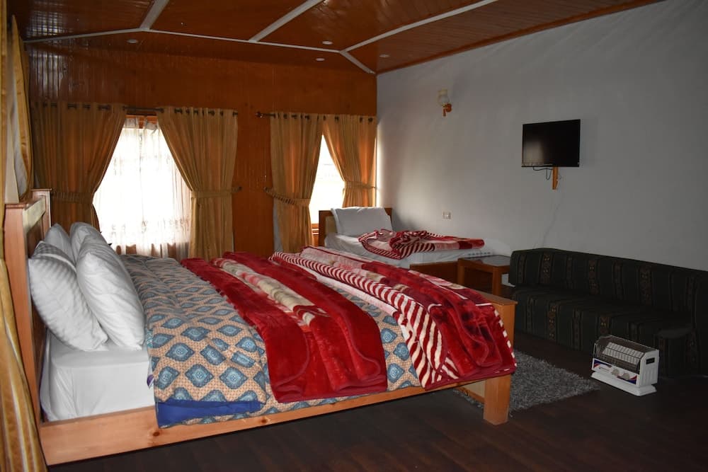 Pine Park Hotels & Resorts