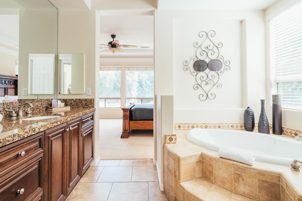 Meandering - Casa del Sol