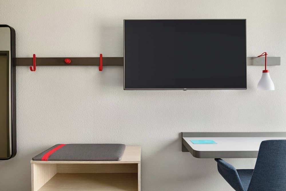 avid hotel Byron Warner Robins by IHG