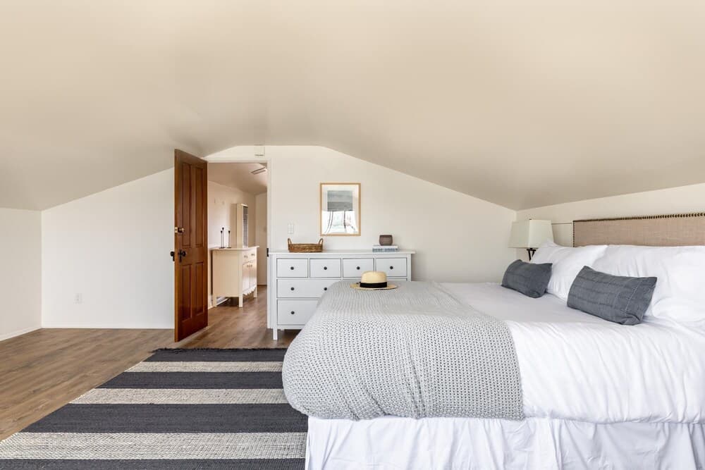 Bayside Unit Buyout - Bay View Buyout