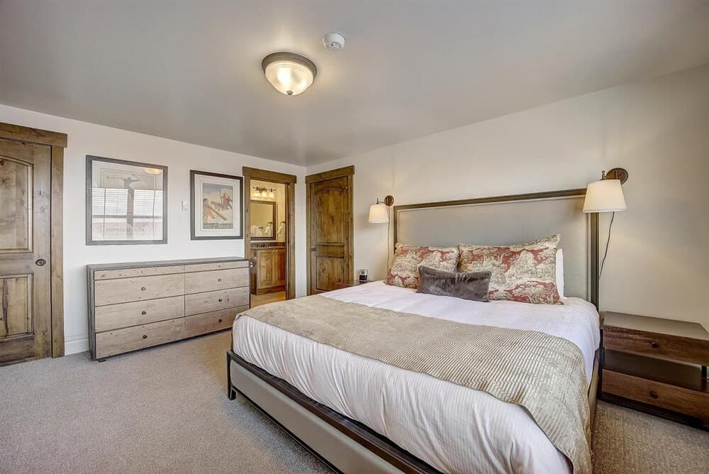 Coopers Collection 35 - Resort Plaza 5061