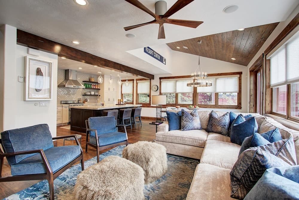 Coopers Collection 16 - Main Street Escape