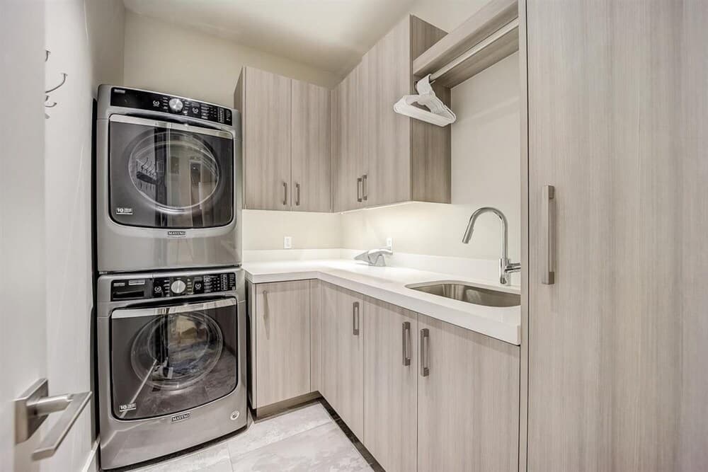 Coopers Collection 17 - Main Street Retreat