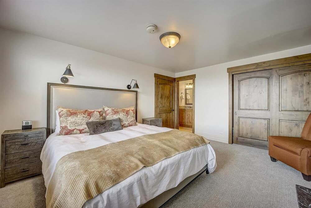 Coopers Collection 34 - Resort Plaza 5037