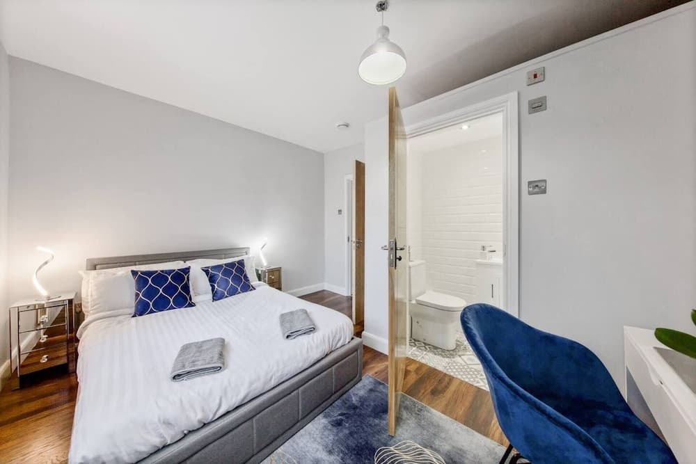 Home Away From Home With an Indoor Fireplace!