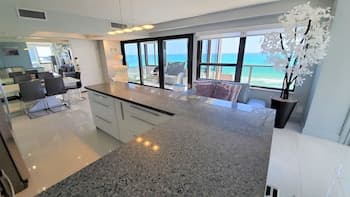 Alexander 1401 3 Bedroom Apts by Redawning