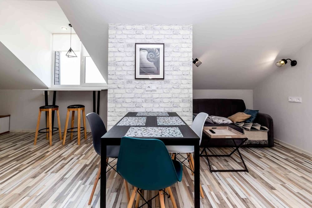 More Apartments na Stanislavskogo 1A 10