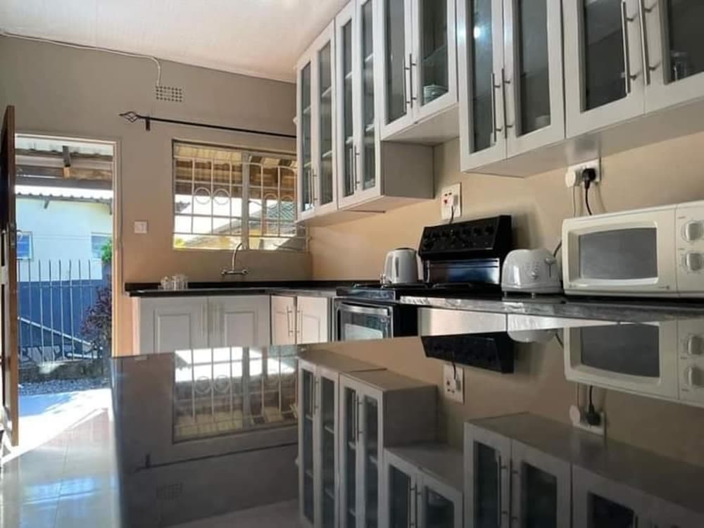 Spacious and Harmonious 2 Bedroomed Apartment